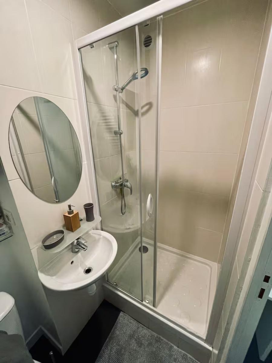 7b064b7f-6569-4034-b177-7f0190bd3d2a__1_