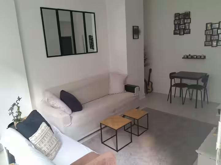 c91dee19-c9af-43c2-8afa-5d3063e41208